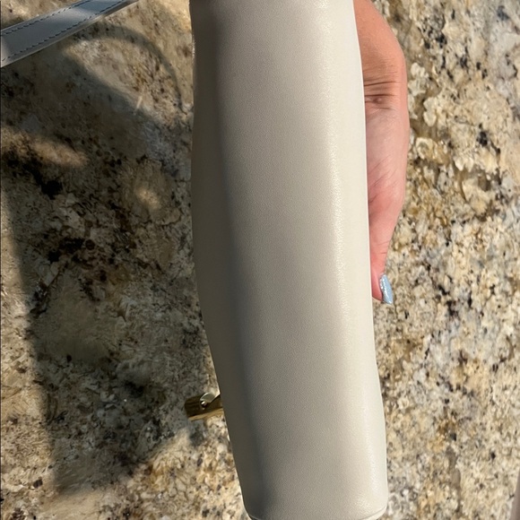 NWOT Furla Cream Crossbody Bag - Picture 10 of 12